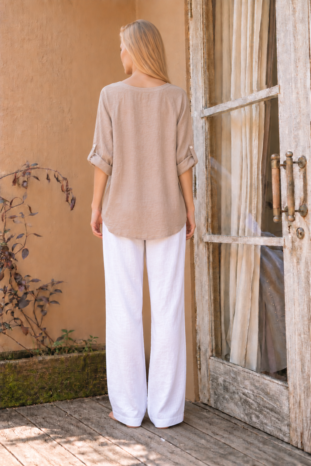 Luca Classic Linen Resort Top - Beige Caramel