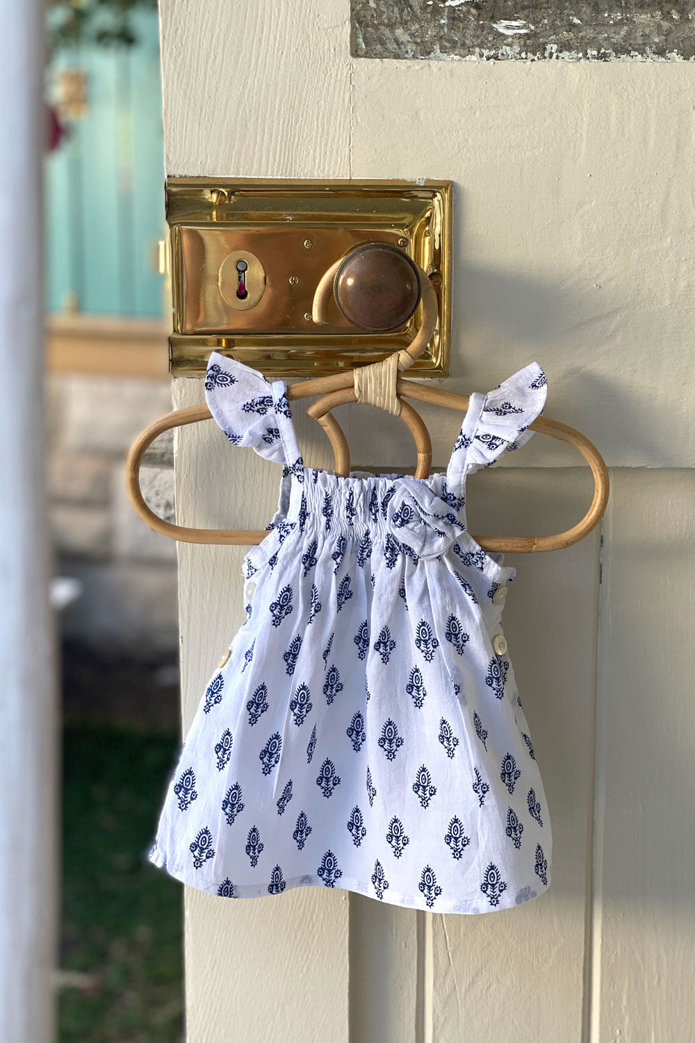 SAN ANTONIO FLUTTER SLEEVE TOP