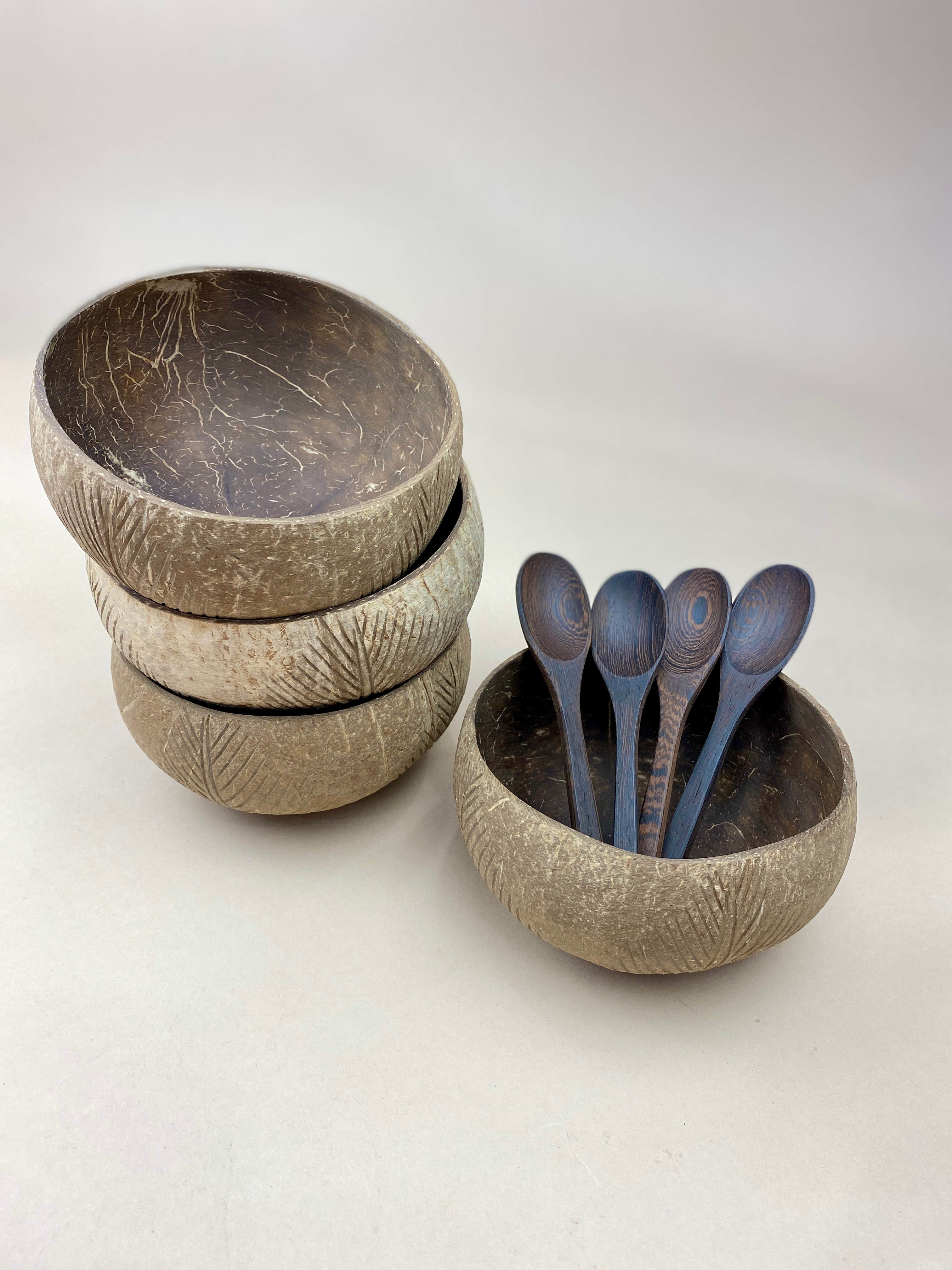 LEAF / JUMBO COCONUT BOWL SET (4)