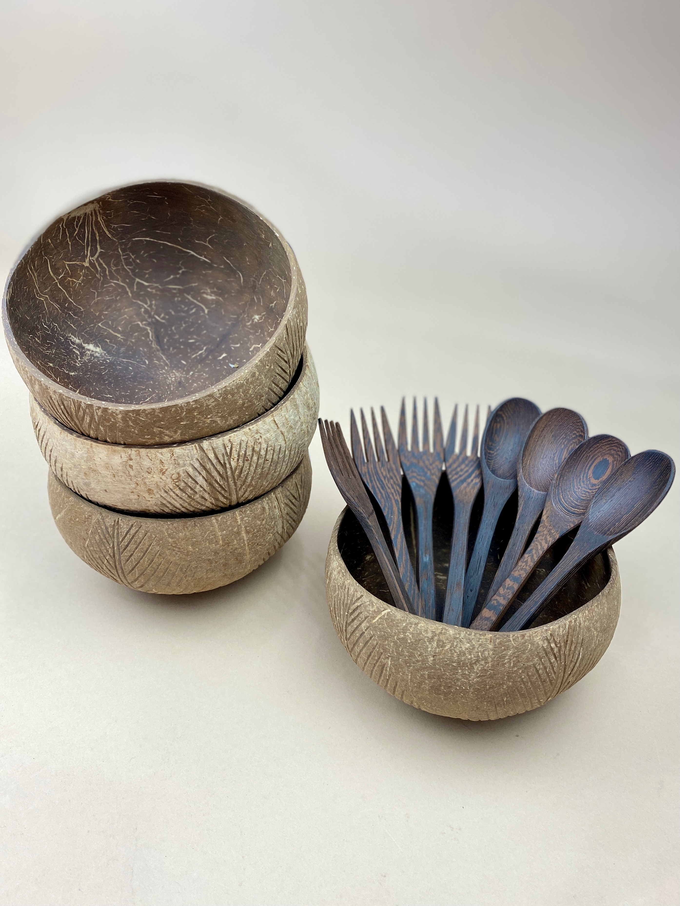 LEAF / JUMBO COCONUT BOWL SET (4)
