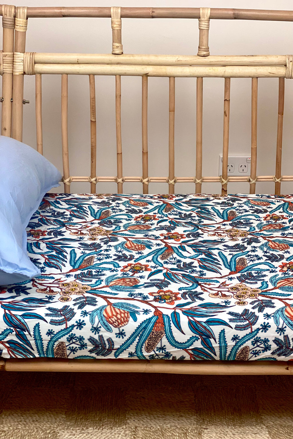 Banksia Organic Cotton Fitted Cot Sheet | White