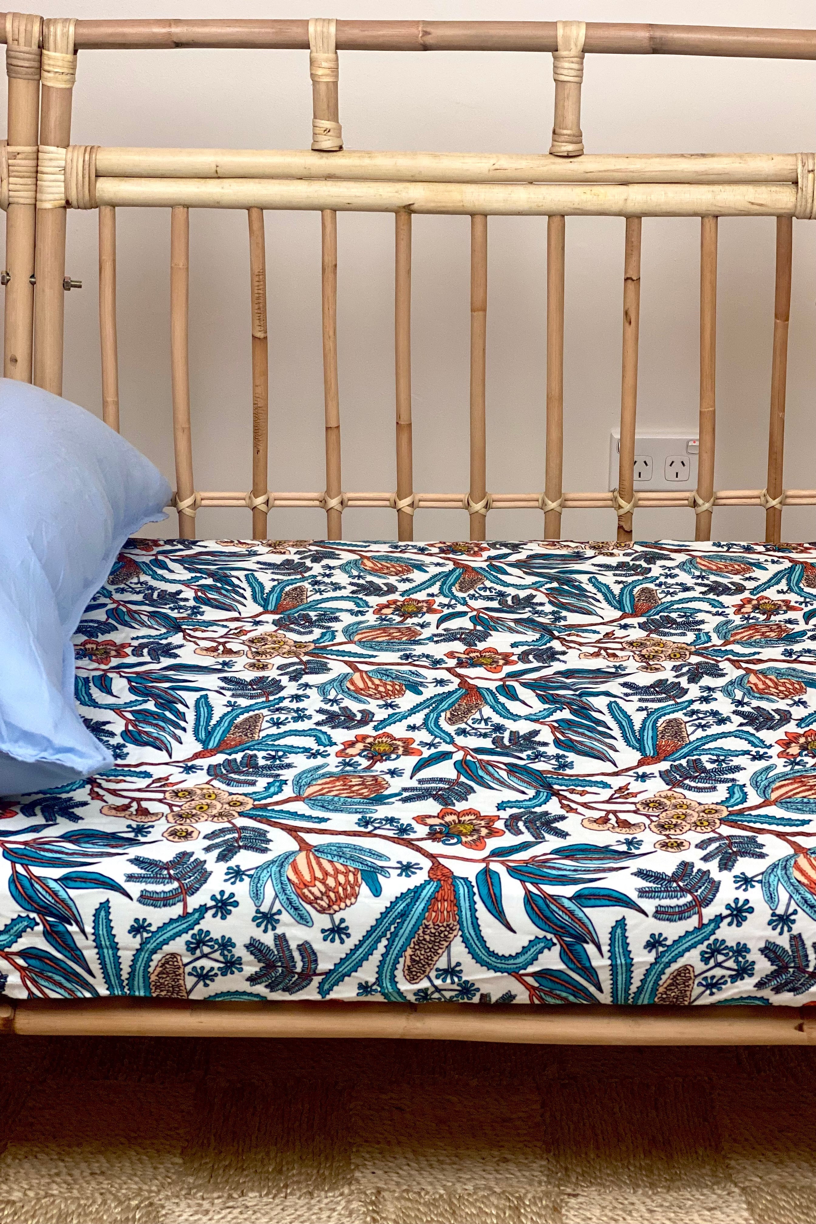 Banksia Organic Cotton Fitted Cot Sheet | White - MY ISLAND COLLECTIVE