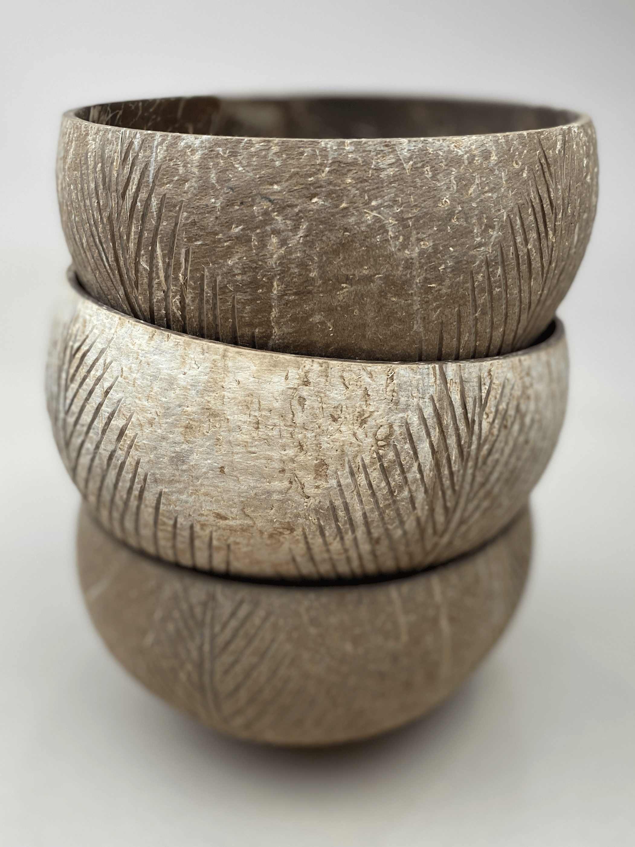 LEAF / JUMBO COCONUT BOWL - MY ISLAND COLLECTIVE