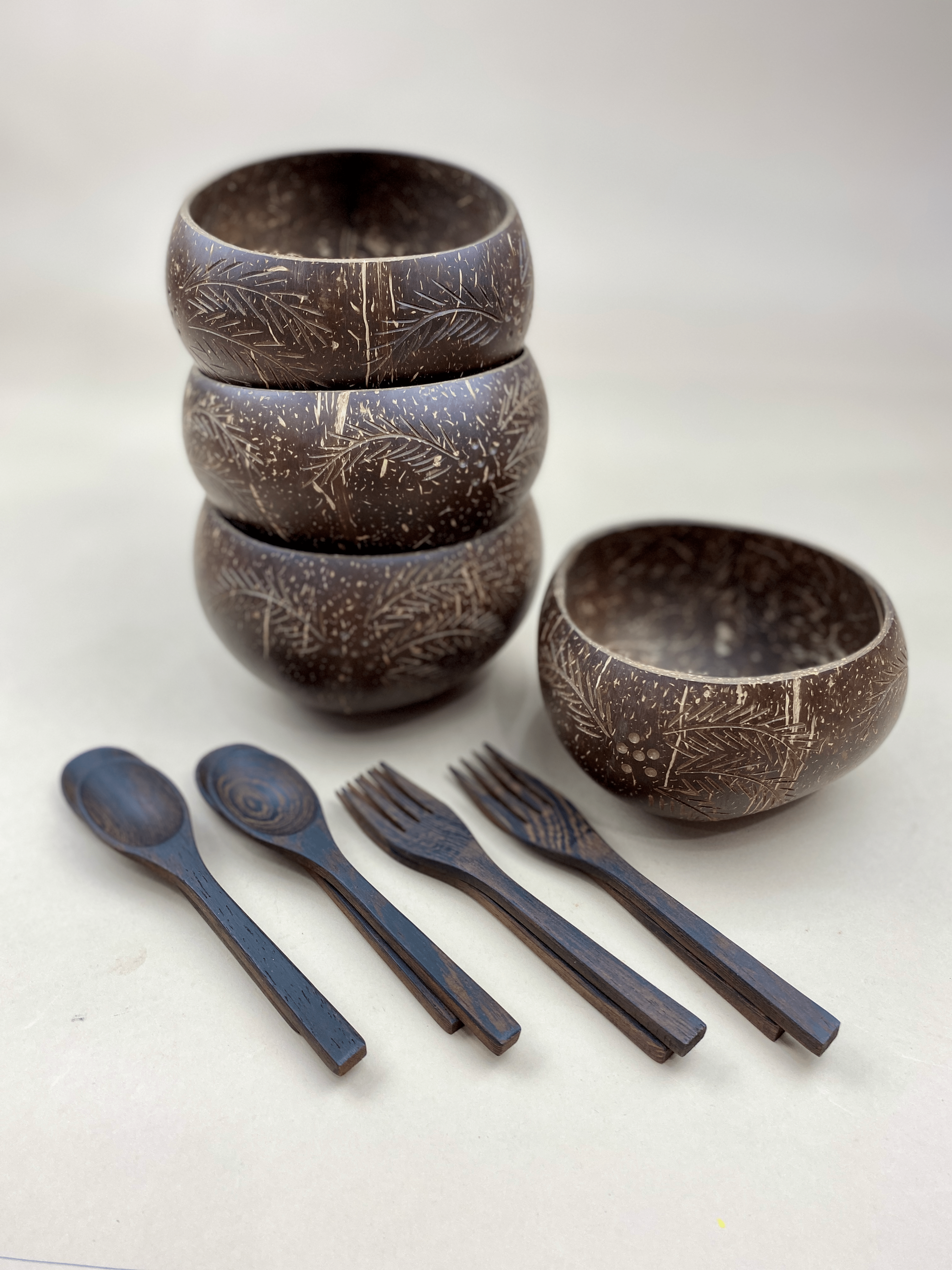 PALM TREE / JUMBO COCONUT BOWLS(4) - MY ISLAND COLLECTIVE